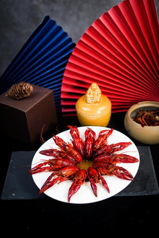 五店同開，初壹食午預煮餐食連鎖品牌強勢登陸成都，以硬件研發撬動餐飲新藍海